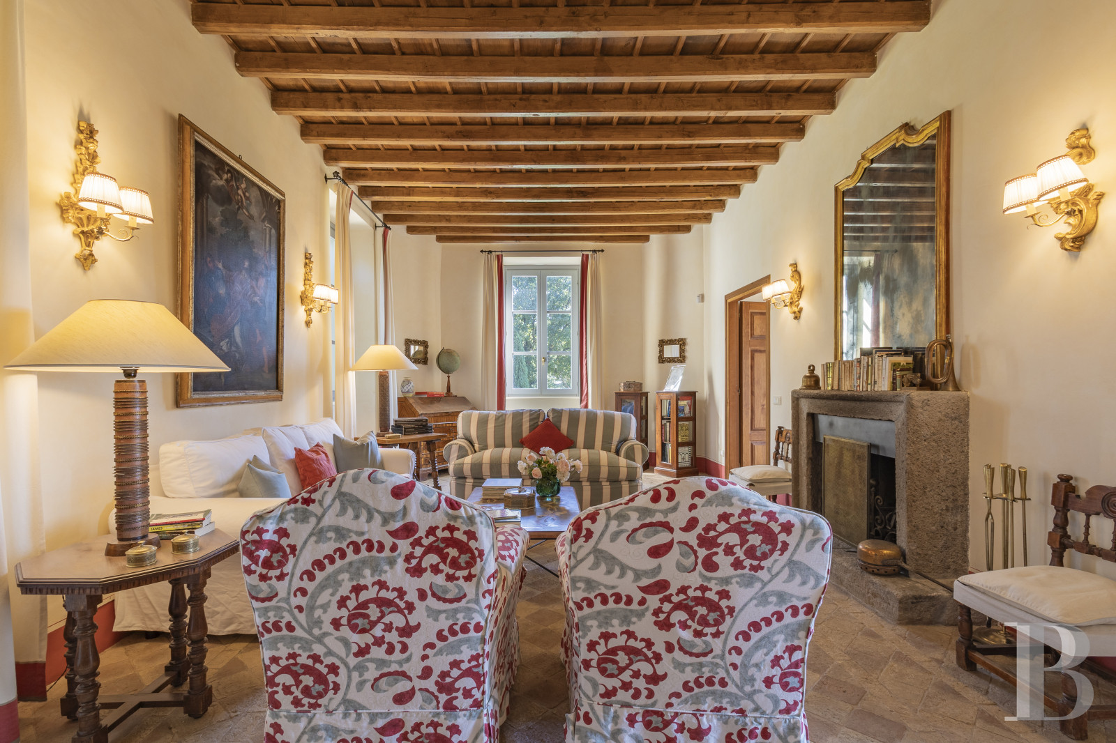 En Italie, entre Rome et Florence, une villa de la fin du 19e siècle implantée dans un vaste parc arboré - photo  n°10